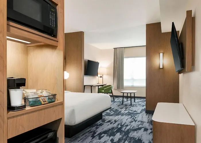 Fairfield By Marriott Inn & Suites Bonita Springs
